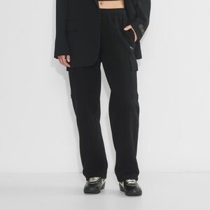 Aritzia Black Wide-Leg Cargo Sweatpants
